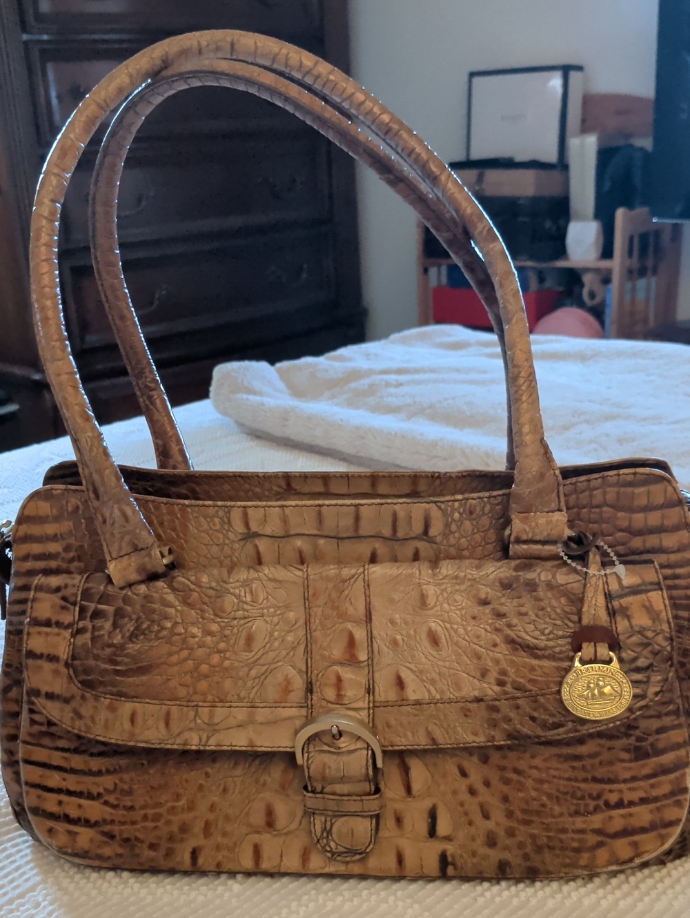 Brahmin- Tan Croc-Embossed Leather Shoulder Bag